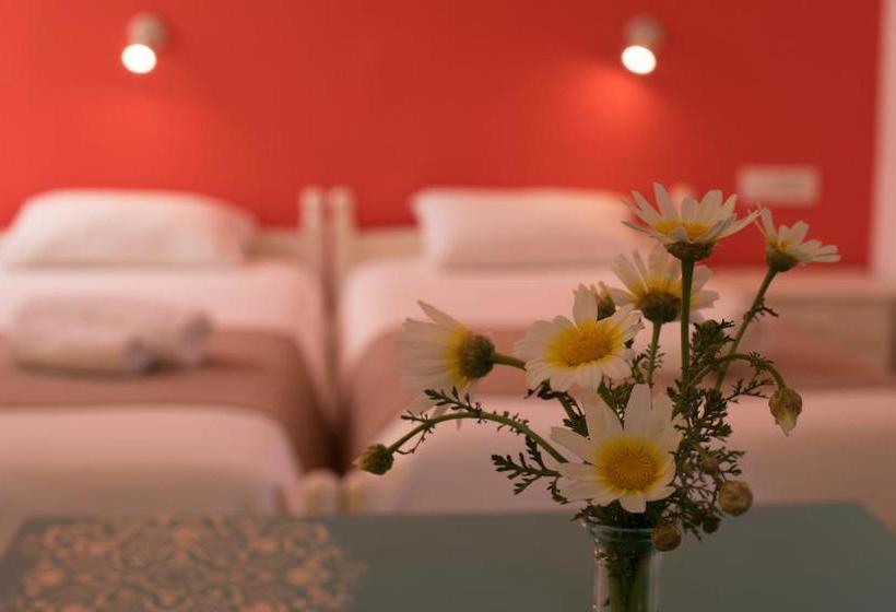 بنسيون Niki Rooms