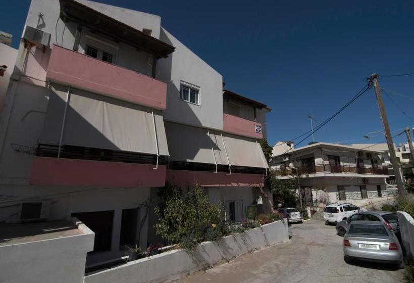 بنسيون Niki Rooms