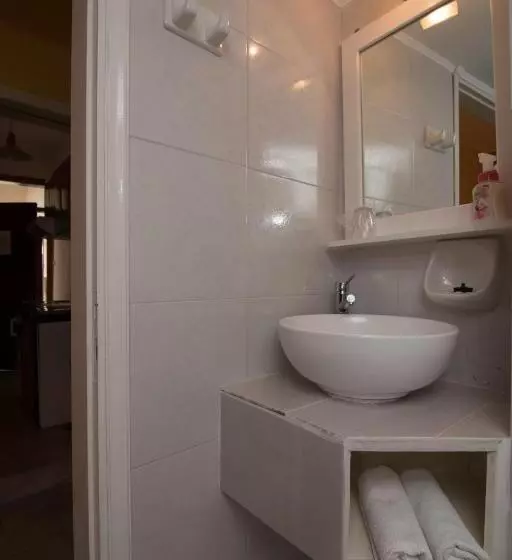 ペンション Niki Rooms