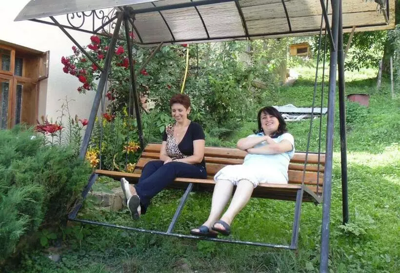 Majatalo Sadyba U Lesi