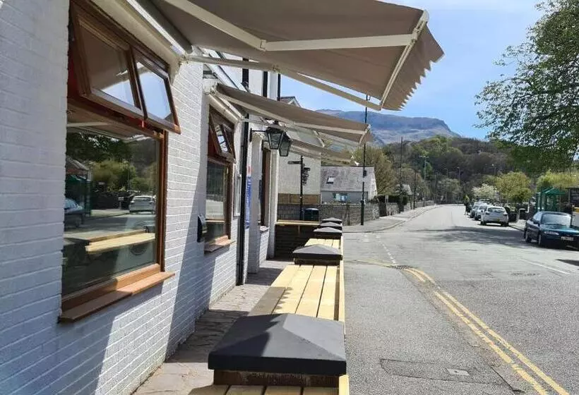 Retkeilymaja Y Gwynedd Inn