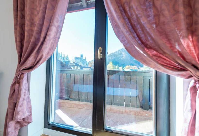 פנסיון Casa Din Bran   Inn Center