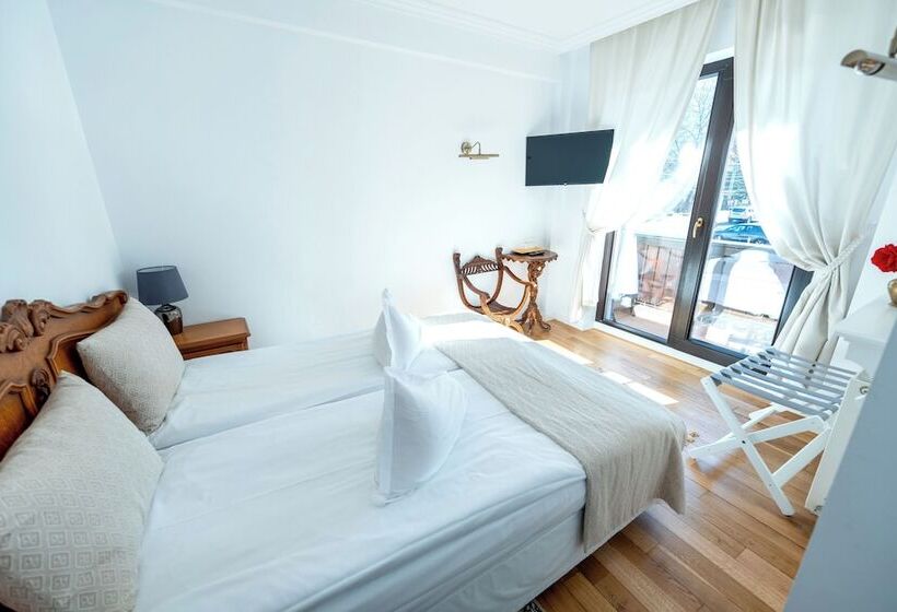 פנסיון Casa Din Bran   Inn Center