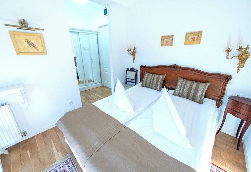 פנסיון Casa Din Bran   Inn Center