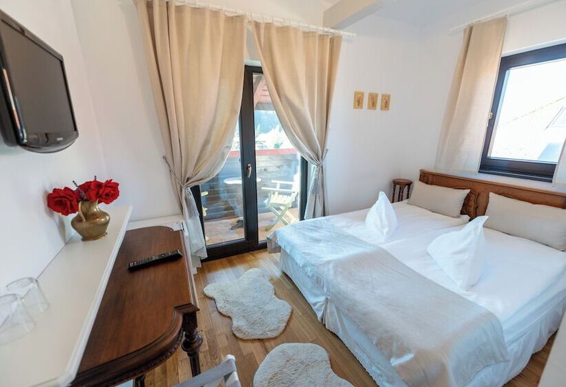 פנסיון Casa Din Bran   Inn Center