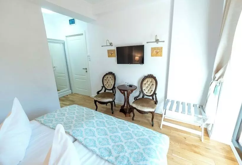 ペンション Casa Din Bran   Inn Center