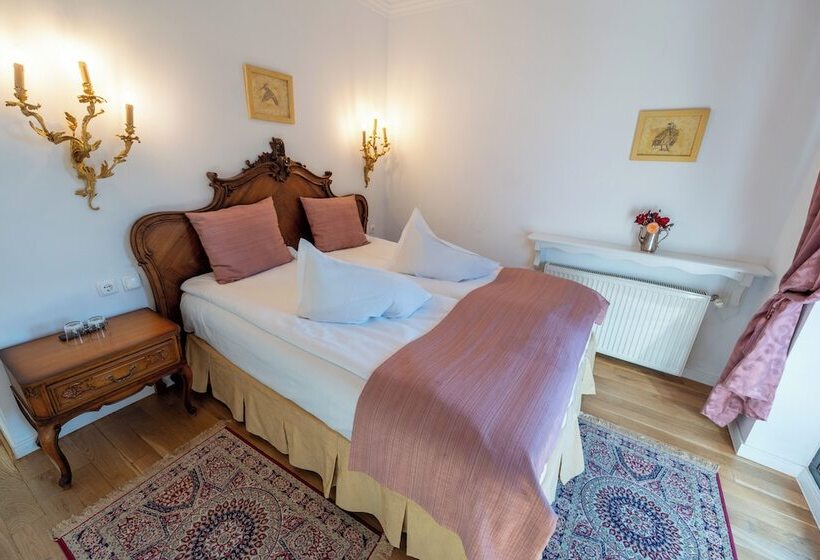 פנסיון Casa Din Bran   Inn Center