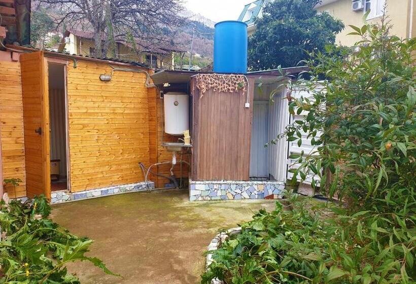 پانسیون Fiesta Sea