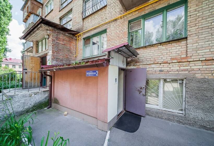 پانسیون Guest House Near Railway Station