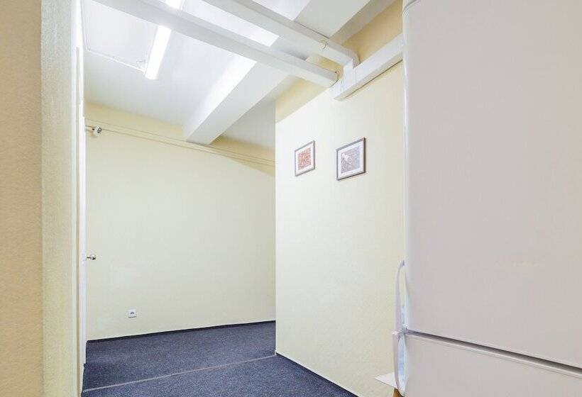 پانسیون Guest House Near Railway Station