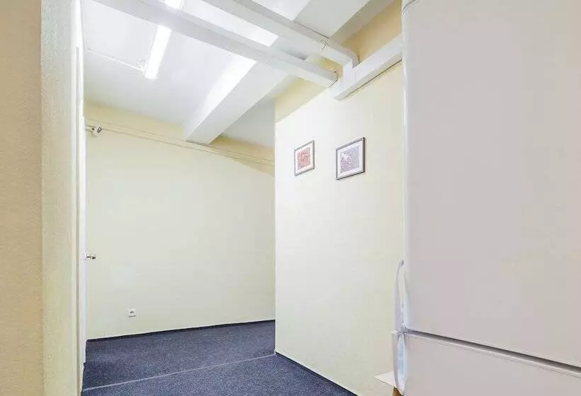پانسیون Guest House Near Railway Station