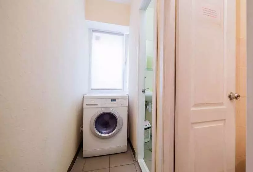 پانسیون Guest House Near Railway Station