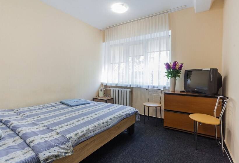 پانسیون Guest House Near Railway Station