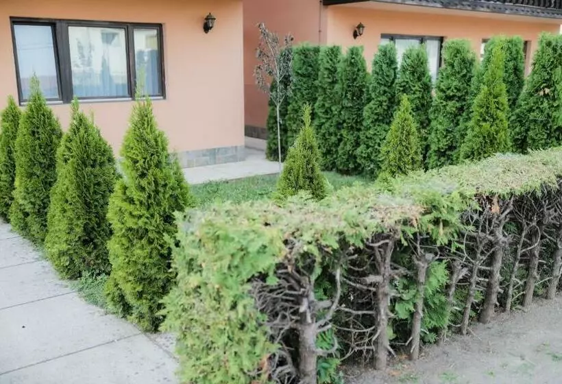 پانسیون Guesthouse Tanja