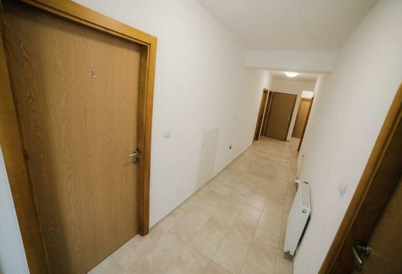 پانسیون Guesthouse Tanja