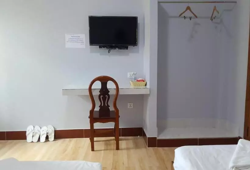 پانسیون Kampongbay Makeng Ii Guesthouse