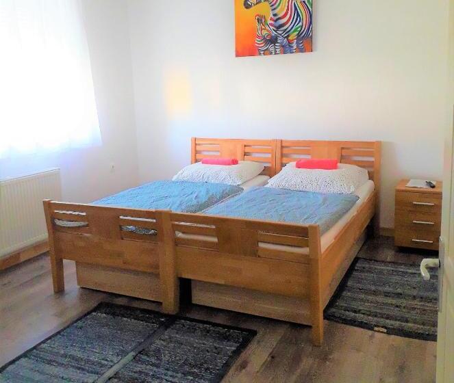 ペンション Kristály Vendégház