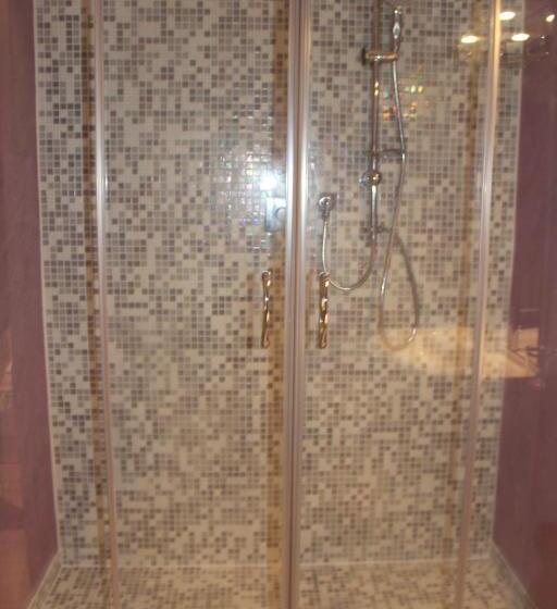 پانسیون Rooms Of Love