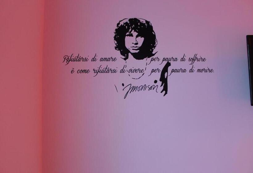 پانسیون Rooms Of Love