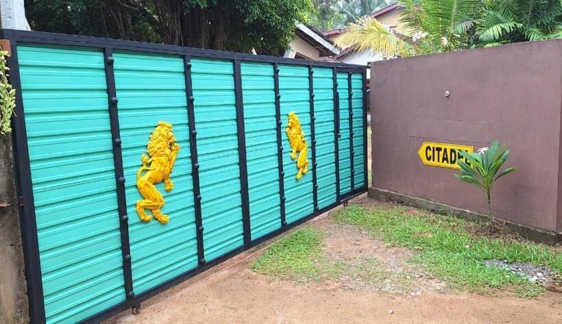 Пансион The Citadel Guest House