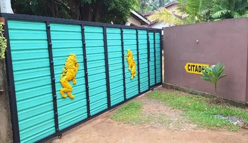 ペンション The Citadel Guest House