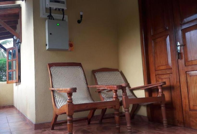 Пансион The Citadel Guest House