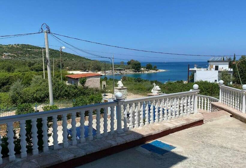 פנסיון Villa Mondi