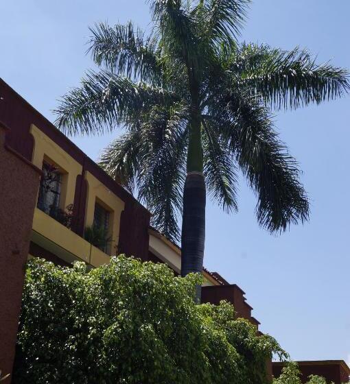 Suites Parador Santo Domingo De G