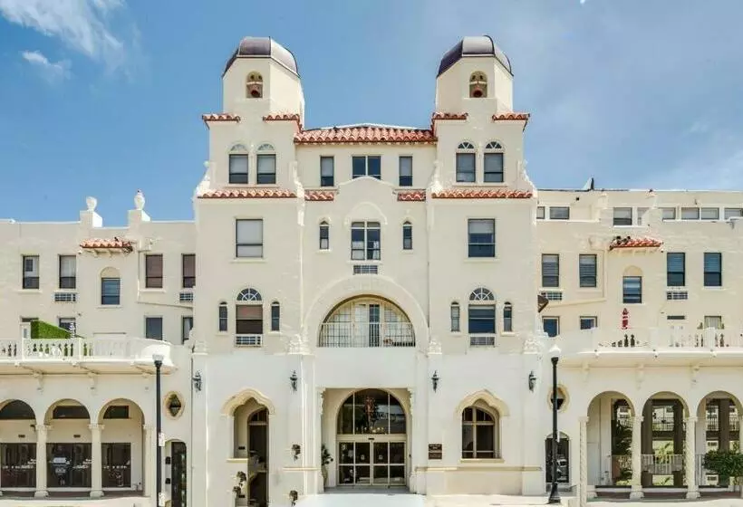 Tropicals Of Palm Beach