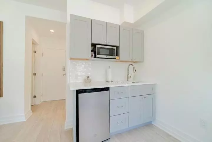 Tropicals Of Palm Beach