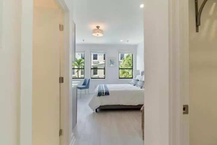 Tropicals Of Palm Beach