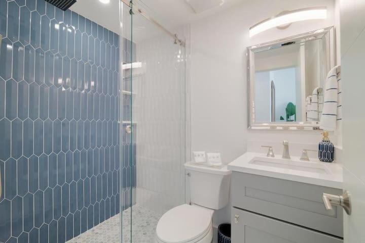 Tropicals Of Palm Beach