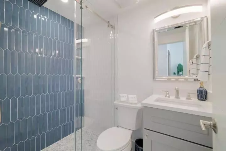 Tropicals Of Palm Beach