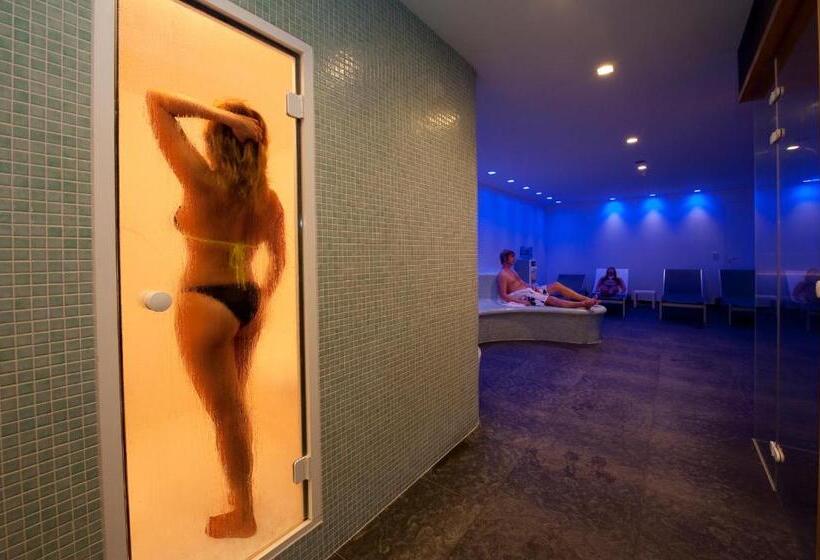 Vayamundo Oostende   Apartments