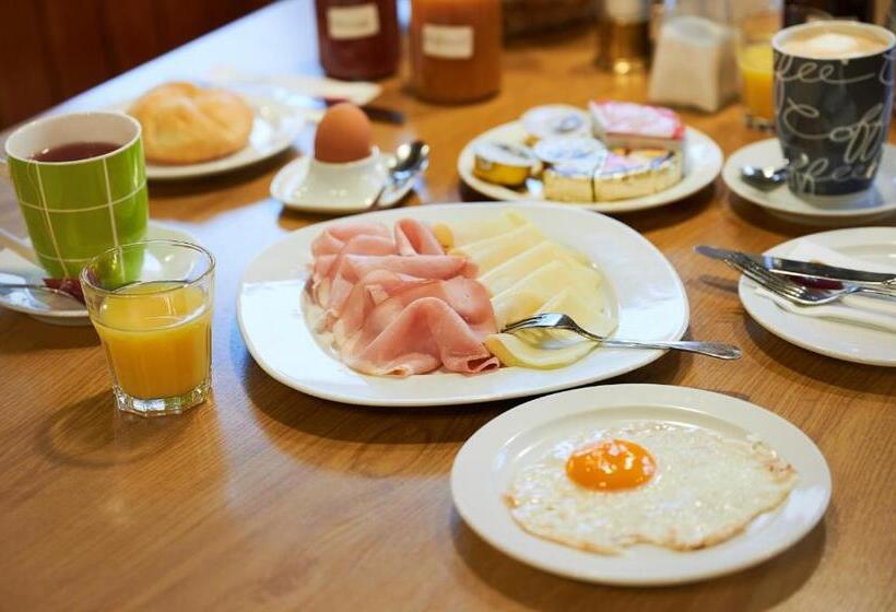 호스텔 Gasthof Mittendorfer