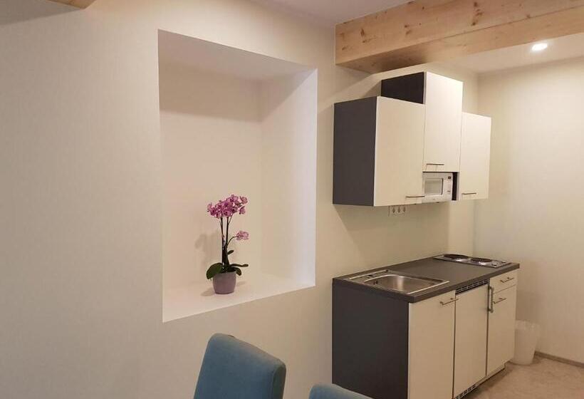 호스텔 Gasthof Mittendorfer