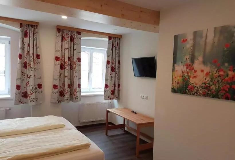 Retkeilymaja Gasthof Mittendorfer