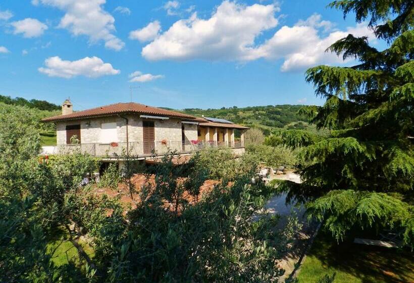 ホテル Agriturismo La Rocca Assisi
