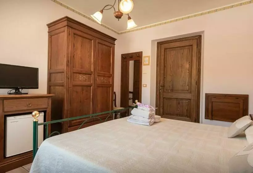 ホテル Agriturismo La Rocca Assisi