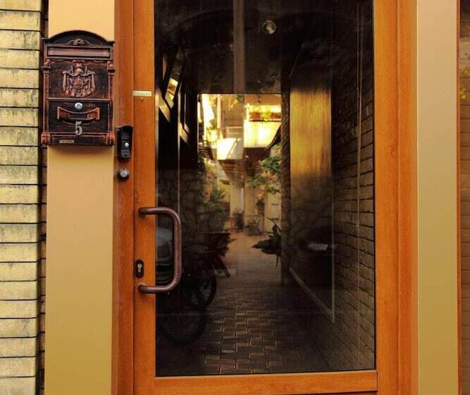 بنسيون Alyans Guest House