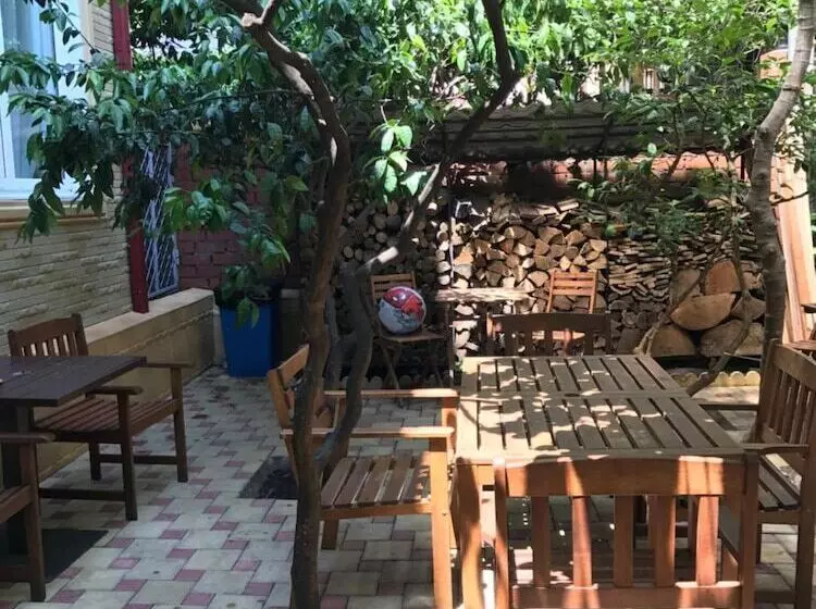 Majatalo Alyans Guest House