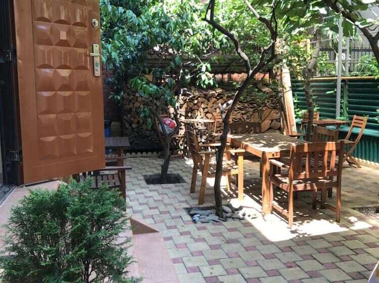 بنسيون Alyans Guest House