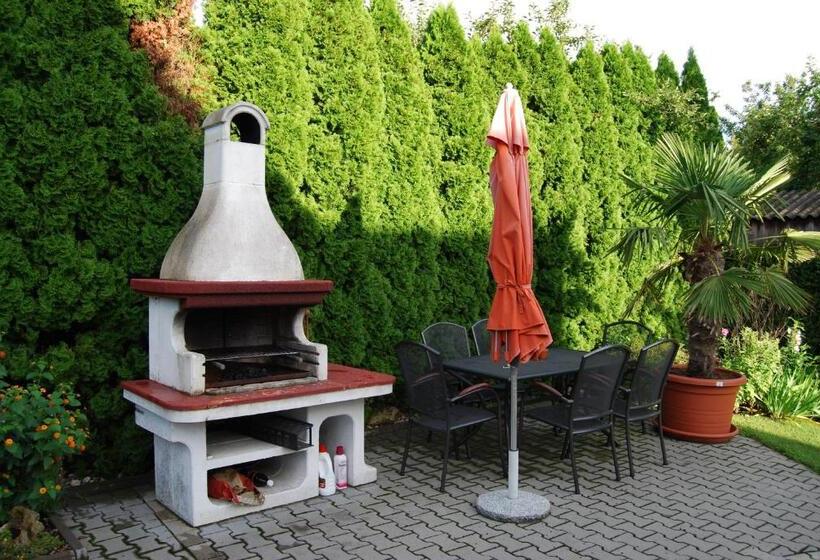 Pensjonat Barackvirág Vendégház