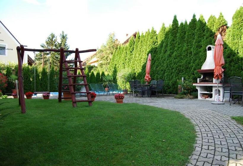 Pensjonat Barackvirág Vendégház