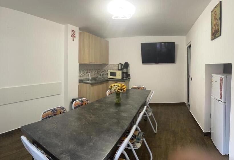 بنسيون Casa Anne Marie