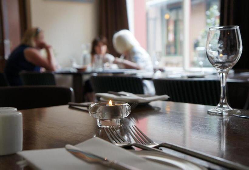 膳宿费 Jacksons Restaurant And Accommodation