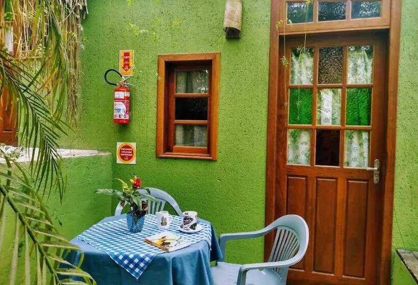 ペンション Morada Crisálida