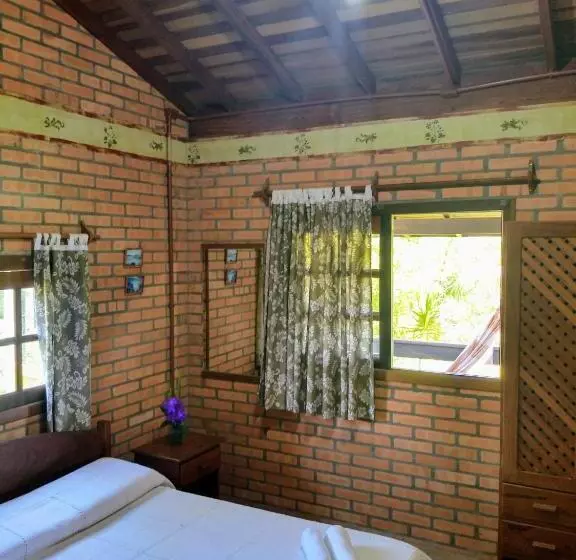 ペンション Morada Crisálida