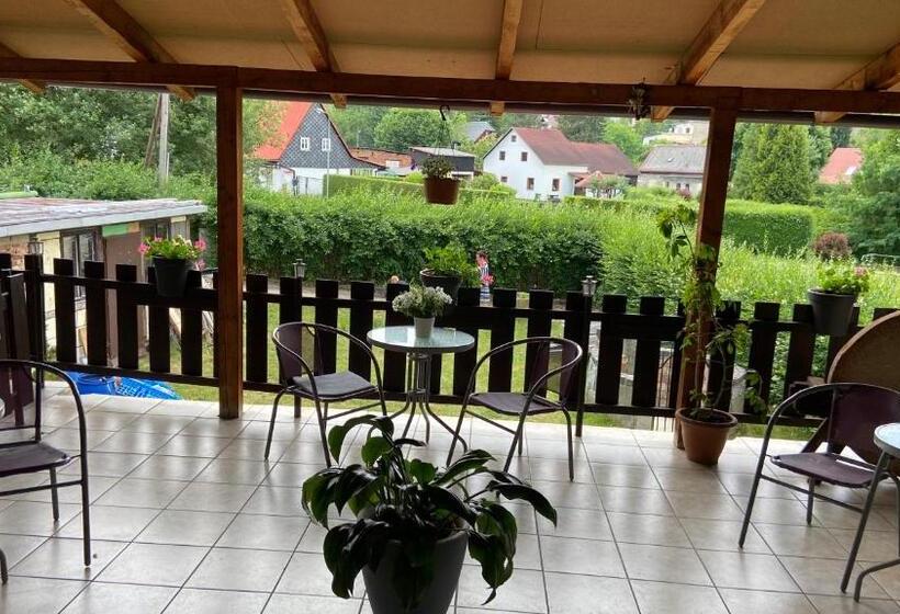 膳宿费 Penzion Bamako