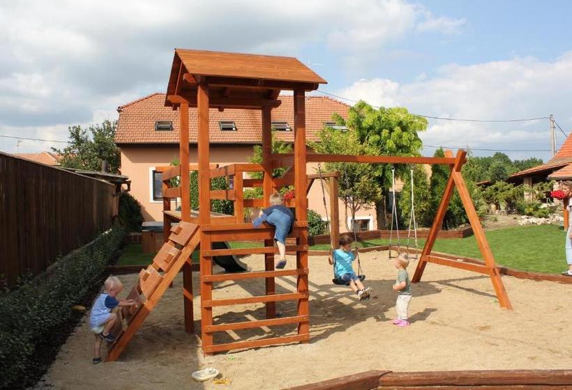 פנסיון Penzion Farma